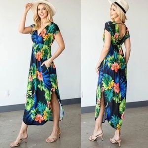 Tropical Black Floral V-Neck Side Pocket Elastic Waist Maxi Dress Size Small